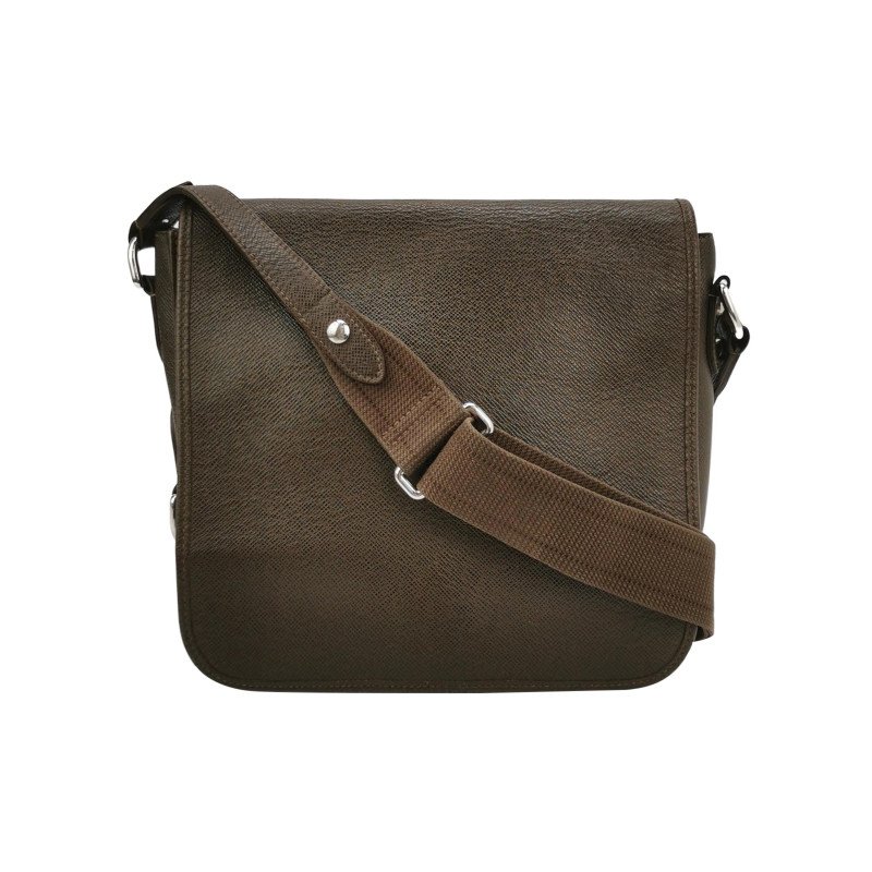 Louis Vuitton(LV)TaigaAndrei牛皮純色翻蓋斜挎包單肩包-0