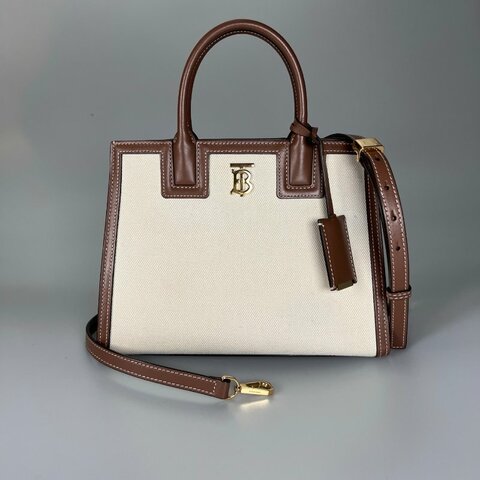 BURBERRY TB帆布托特包