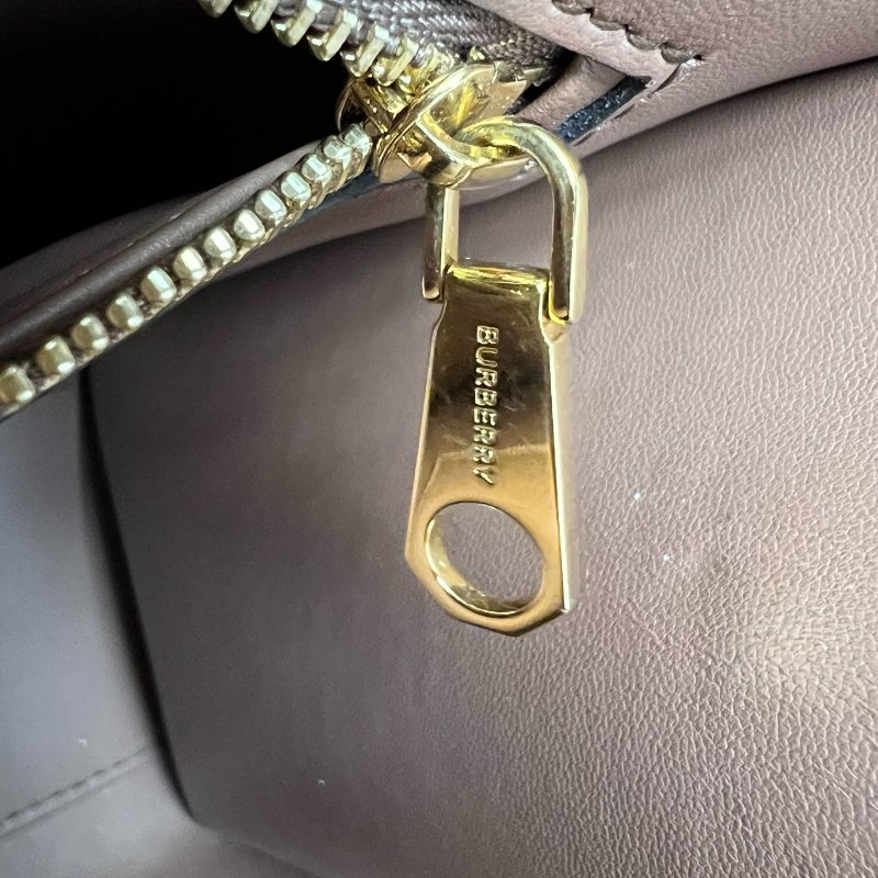 BURBERRY TB帆布托特包-7