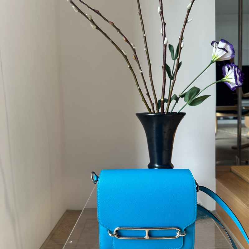 ❤️ 愛🐎人要能「裝」的小可愛/Hermès Roulis希臘藍小🐷包❤️-9