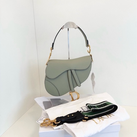 【全新閒置帶膜大全套🆕🎁】Dior saddle 全皮 牛油果🥑金扣 馬鞍包 帶原裝大logo寬肩帶 中號 單肩包