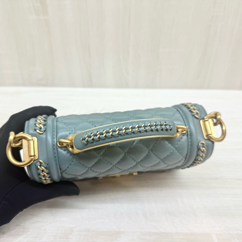 Chanel湖水綠牛皮金釦提把boy20cm/A94805-5