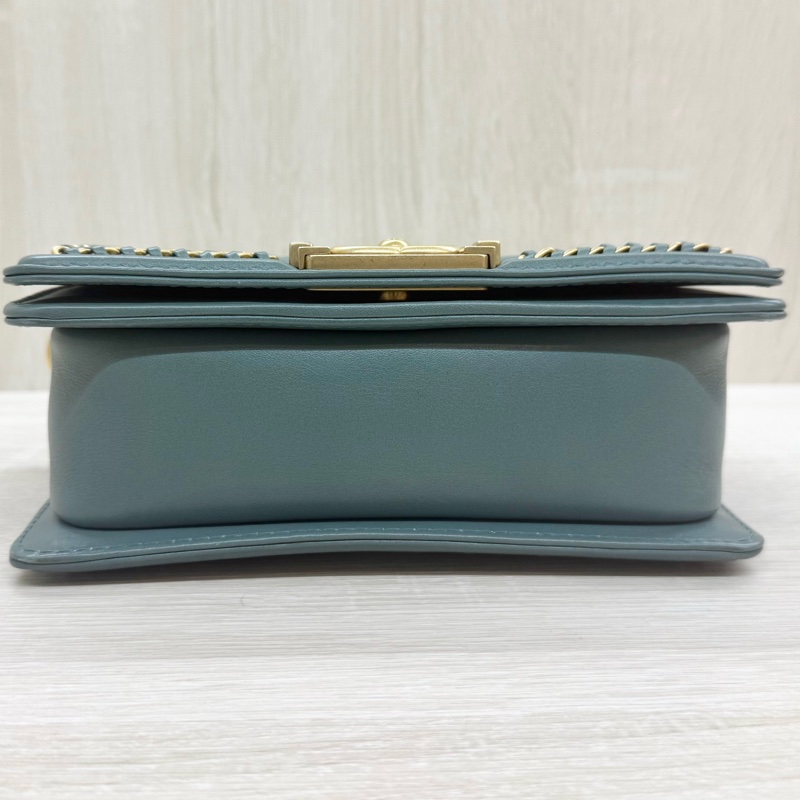 Chanel湖水綠牛皮金釦提把boy20cm/A94805-18