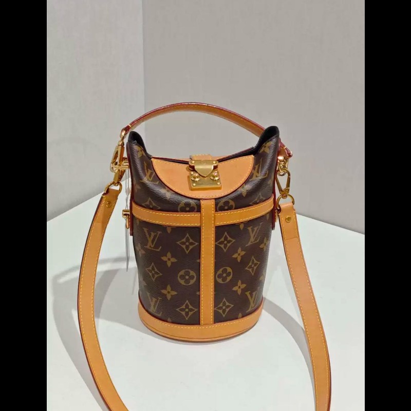 Louis Vuitton duffle bag-0