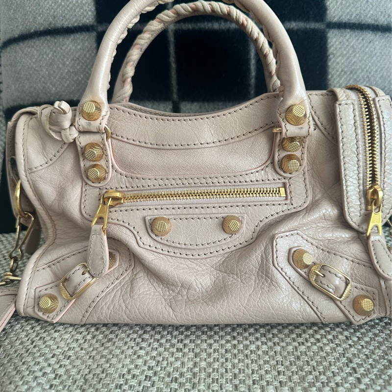 BALENCIAGA巴黎世家奶茶粉金口甜心可手提可斜背機車包小可愛-10