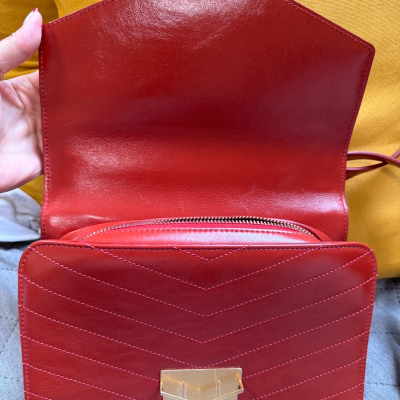 CHANEL-Chevron Medal Flap Bag橘紅色 9.9成新-5