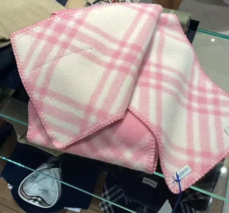 【全新大全套✨歐洲購證✨最網最低價】Burberry博柏利粉色格紋羊毛圍巾-3