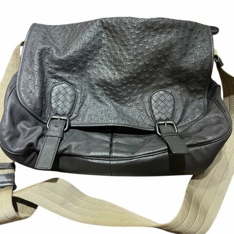 【美收精品】BV 灰色鴕鳥皮拼接肩背包 4-834