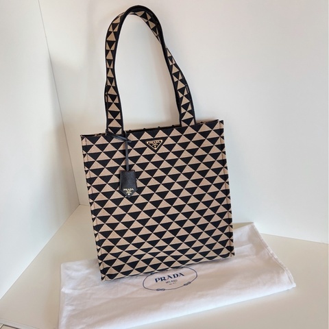 【閒置品🆕】Prada 秀款Symbole立體幾何帆布琴譜托特包 最好看的配色⚫️🟤黑卡其倒三角 單肩包 手提包