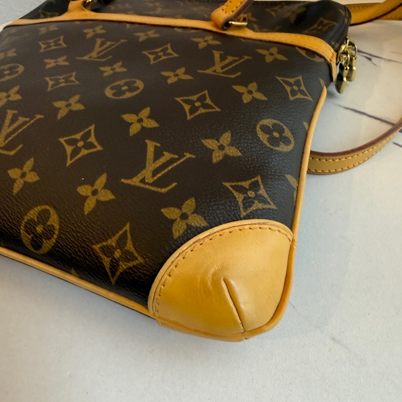 Lv 枕頭肩背包 絕版款-6