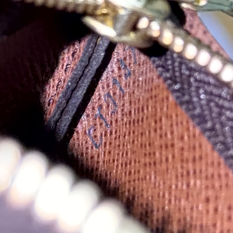 Lv 鑰匙零錢包-9