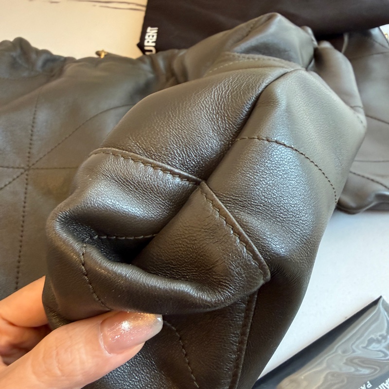 ysl 垃圾袋包 實體很美 我很不會拍 灰色❤️-12