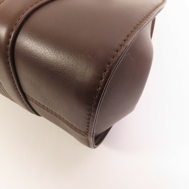 LOEWE 牛皮皮革Handbag銀扣手挽袋-10