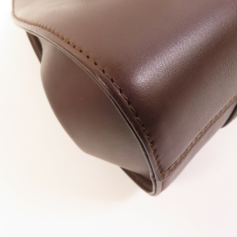 LOEWE 牛皮皮革Handbag銀扣手挽袋-12