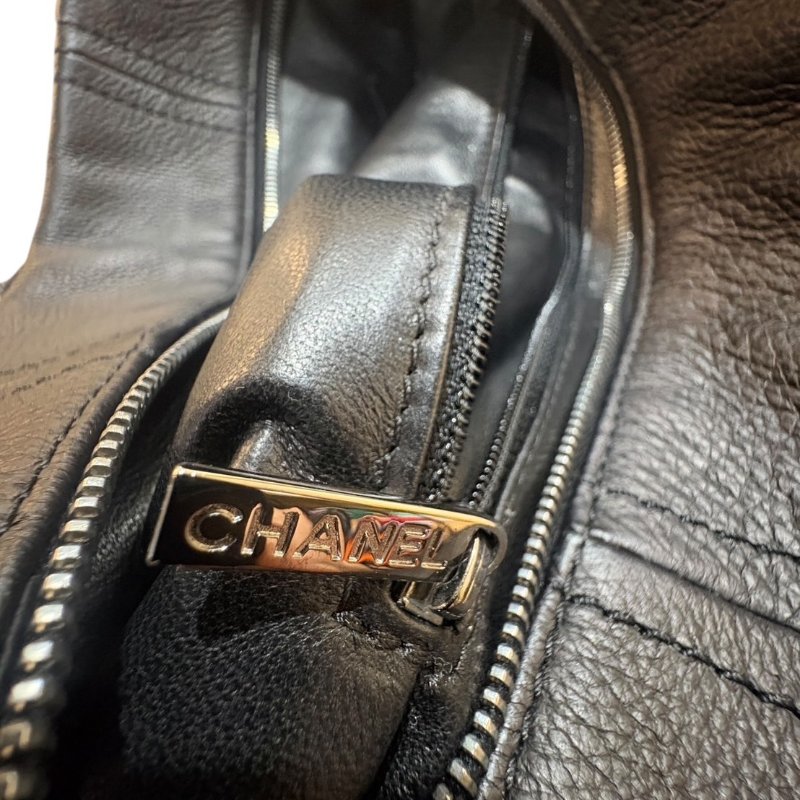 【美收精品】CHANEL黑色牛皮黑練肩背包 4-860-17