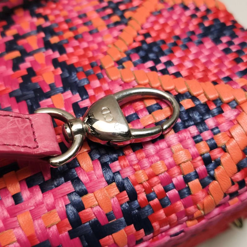 Dior Lady Dior戴妃包中號拼色字母Logo吊飾單肩包-14