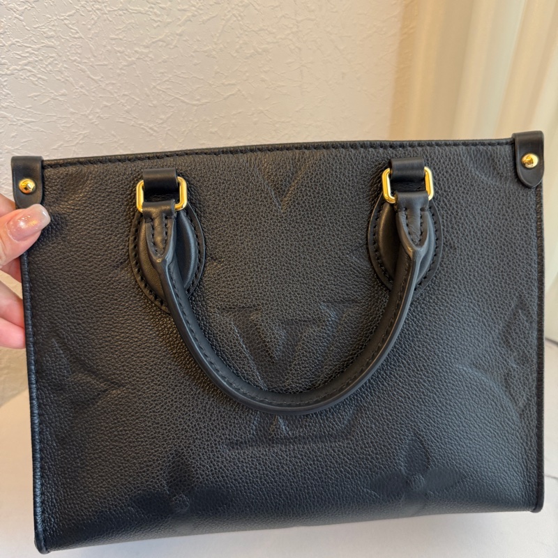 lv on the go ❤️黑壓紋🤍好好看😻pm-1