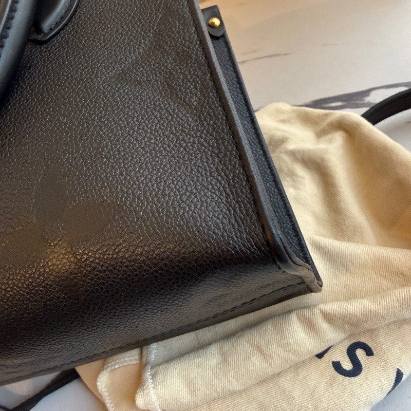 lv on the go ❤️黑壓紋🤍好好看😻pm-12