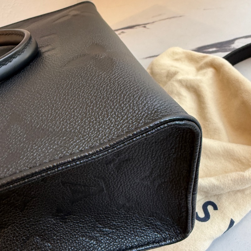 lv on the go ❤️黑壓紋🤍好好看😻pm-13