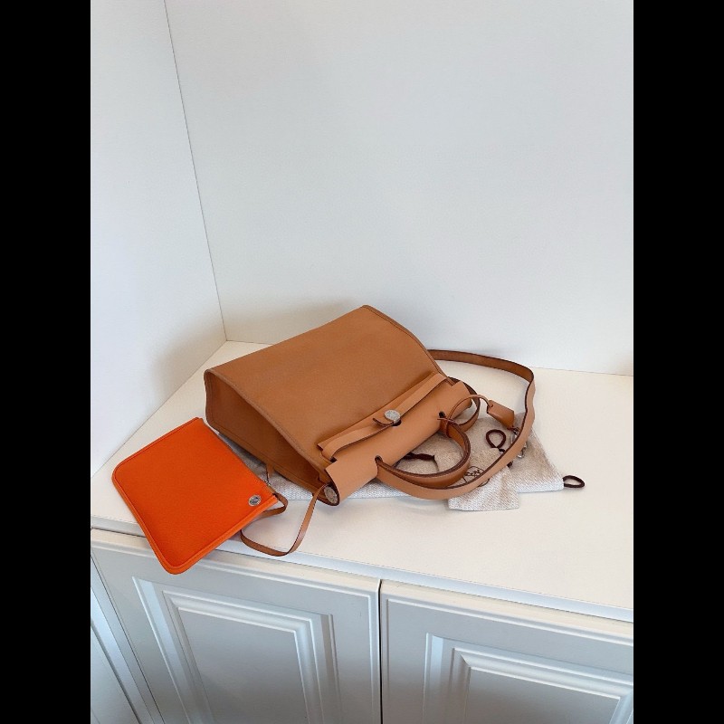 Hermes Herbag 31 
金棕色拼橙色 外縫 銀扣-6