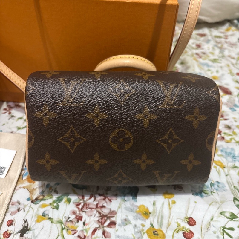 LV Nano Speedy LV斜背-3