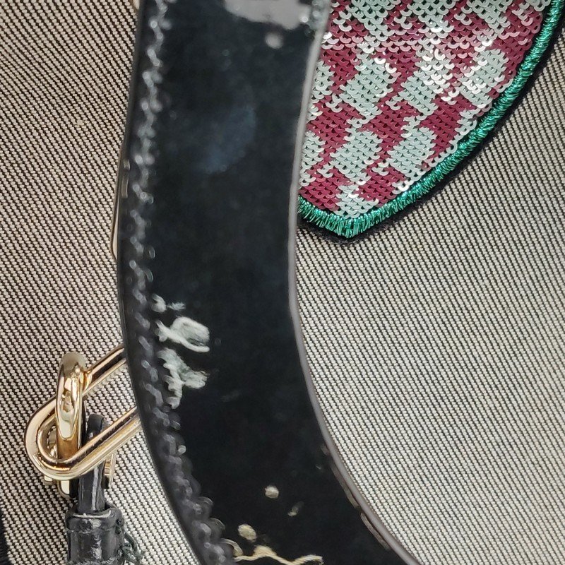 Dior D-Light帆布拼色徽章貼飾字母Logo吊飾單肩包-17