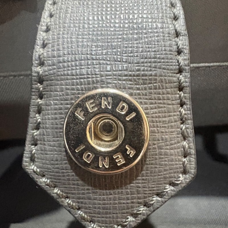 【美收精品】FENDI灰藍綠色肩背包 4-749-17