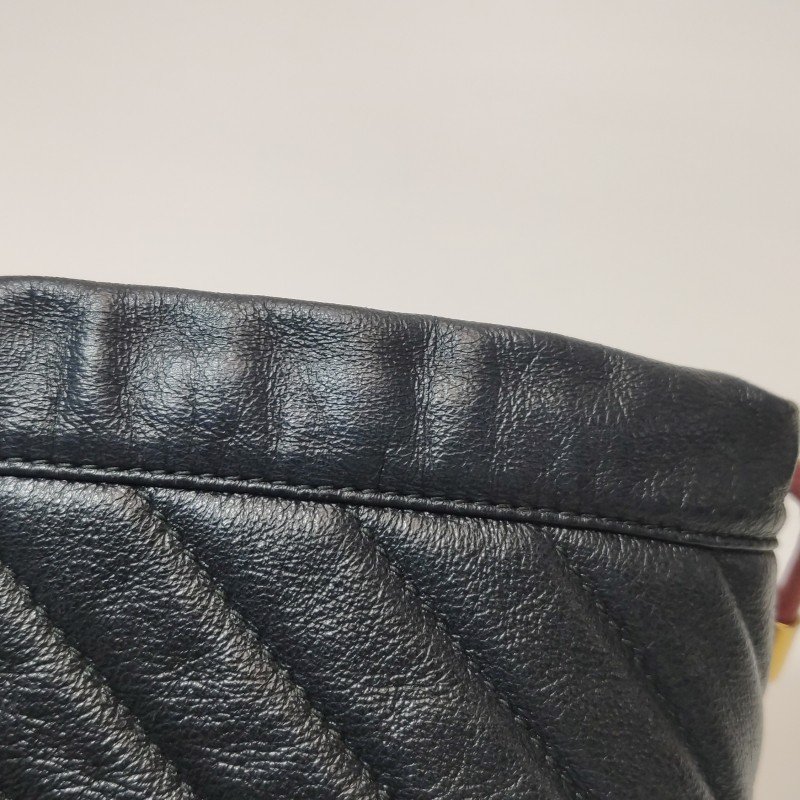 Gucci GG Marmont迷你牛皮撞色滾邊雙G標誌水桶包斜挎包-22