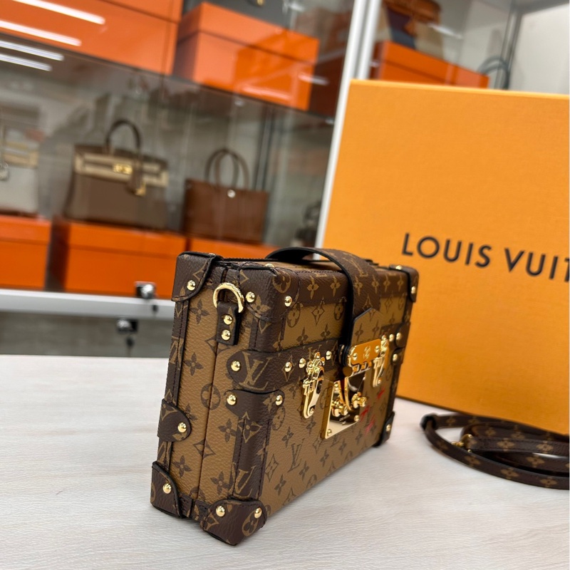 【超級新】 LV petite malle反轉色硬盒 斜挎包-3