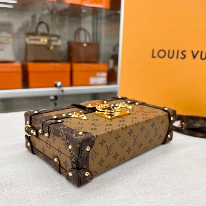 【超級新】 LV petite malle反轉色硬盒 斜挎包-4