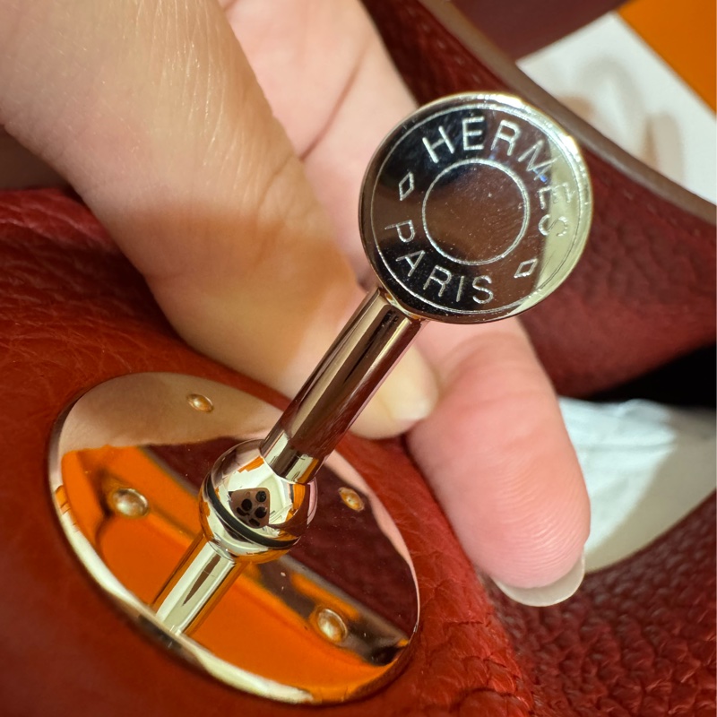 Hermes Lindy30 國旗紅 框R刻 🧲 近全新閒置-7