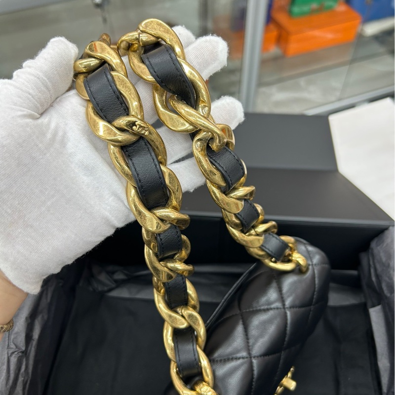 【98🆕】Chanel 22S芯片 黑金小號粗鏈腋下包-4