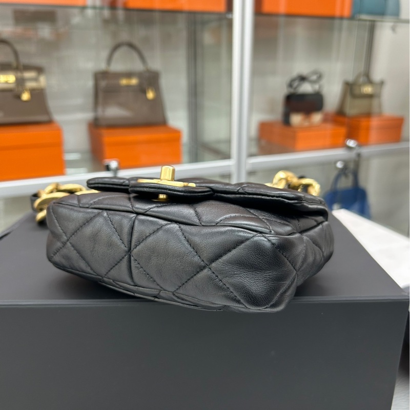 【98🆕】Chanel 22S芯片 黑金小號粗鏈腋下包-6