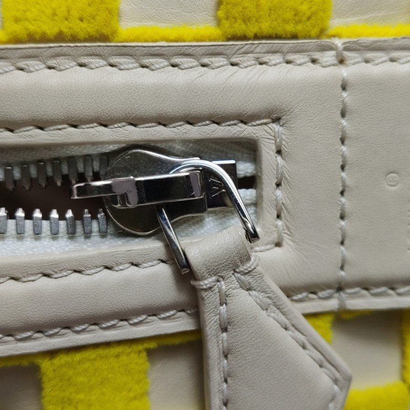 Louis Vuitton(LV)Speedy牛皮絨布拼色棋盤格拉鏈手提包-13