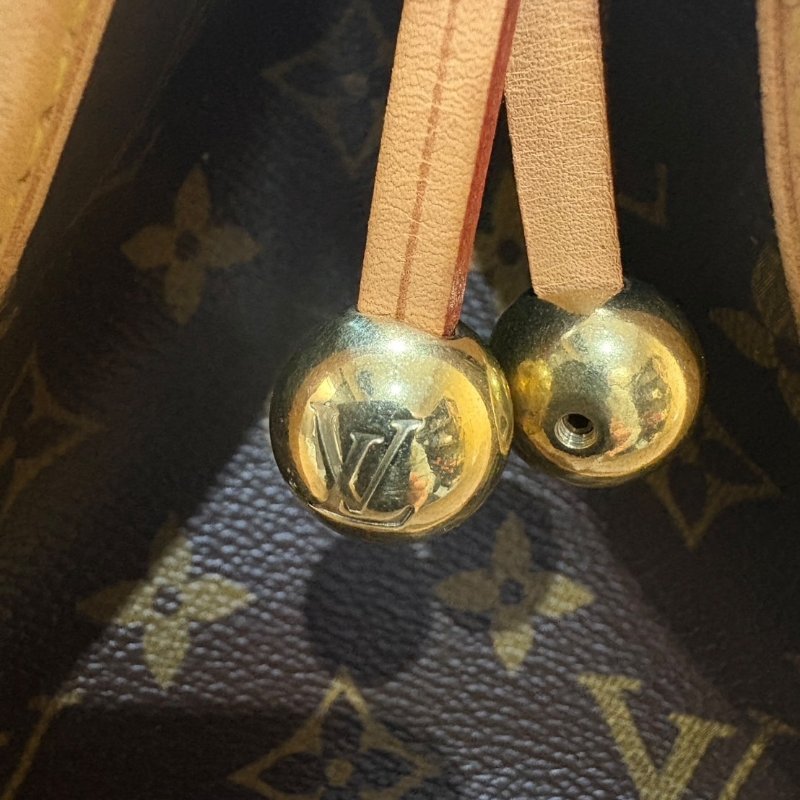 【美收精品】LV茶色老花三角手提包 4-796-18