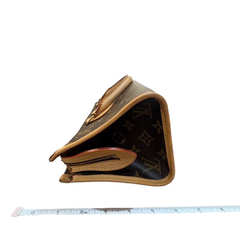 【美收精品】LV茶色老花三角手提包 4-796-19