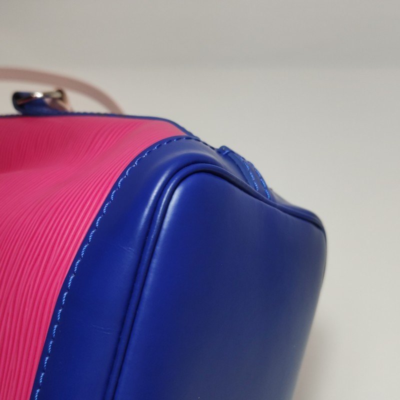 Louis Vuitton(LV)NOENano牛皮拼色水波紋抽繩斜挎包單肩包-13