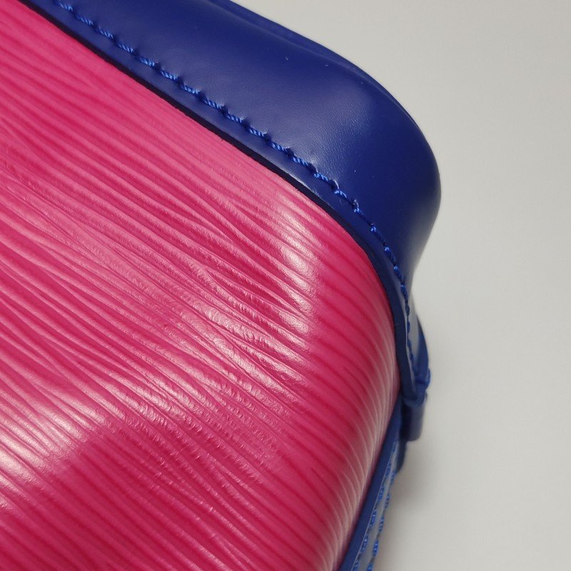 Louis Vuitton(LV)NOENano牛皮拼色水波紋抽繩斜挎包單肩包-17