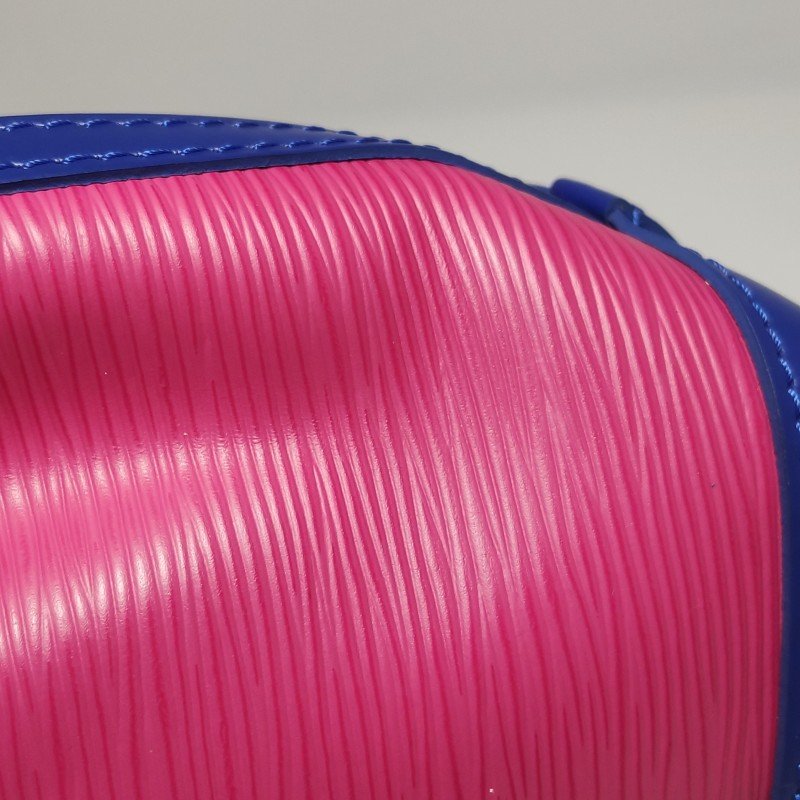 Louis Vuitton(LV)NOENano牛皮拼色水波紋抽繩斜挎包單肩包-18