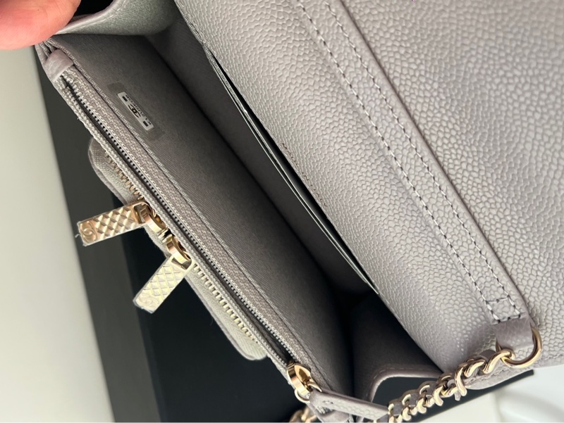 Chanel 香奈兒 郵差包 mini 灰色荔枝皮/斜背包/全新閒置美品-8