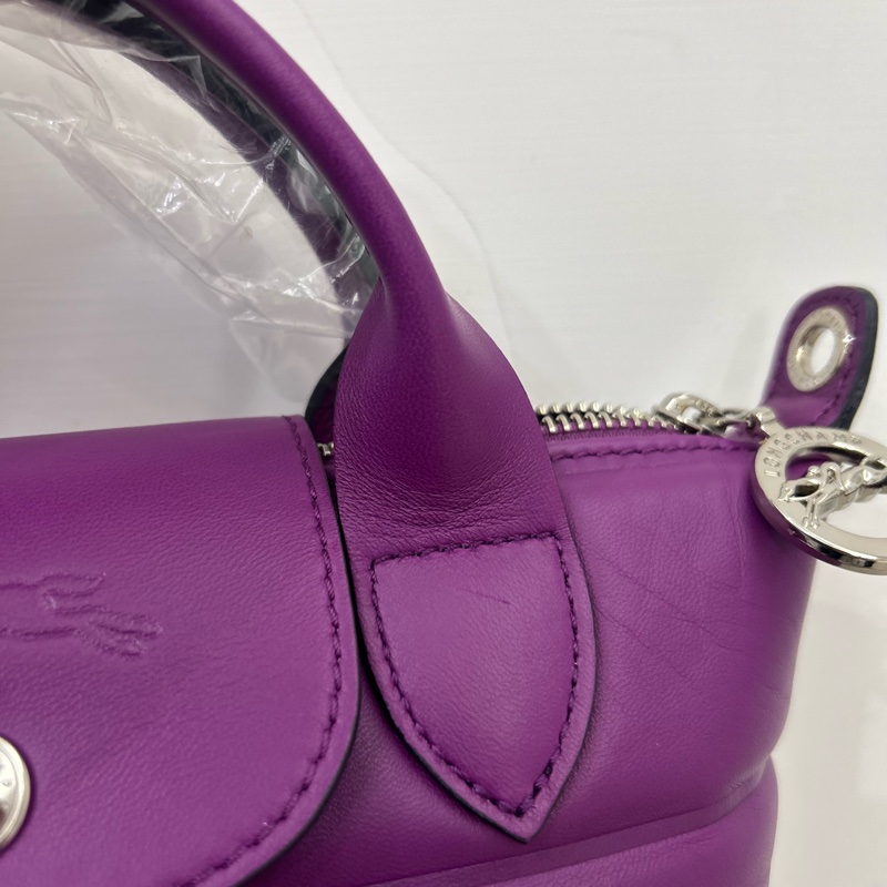 Longchamp 紫牛皮xtra xs水餃包-6