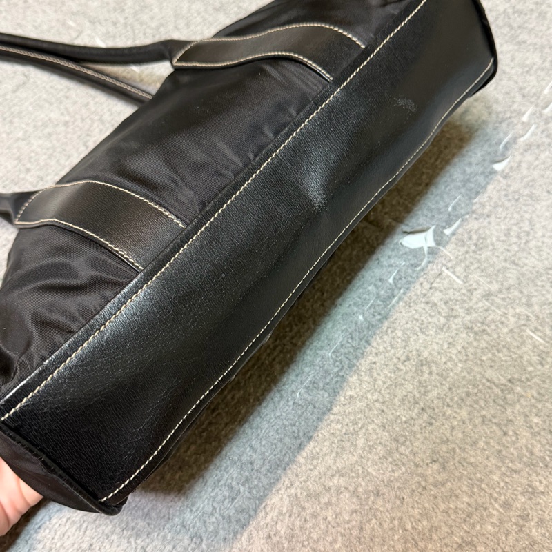 🏷Prada保齡球包-15