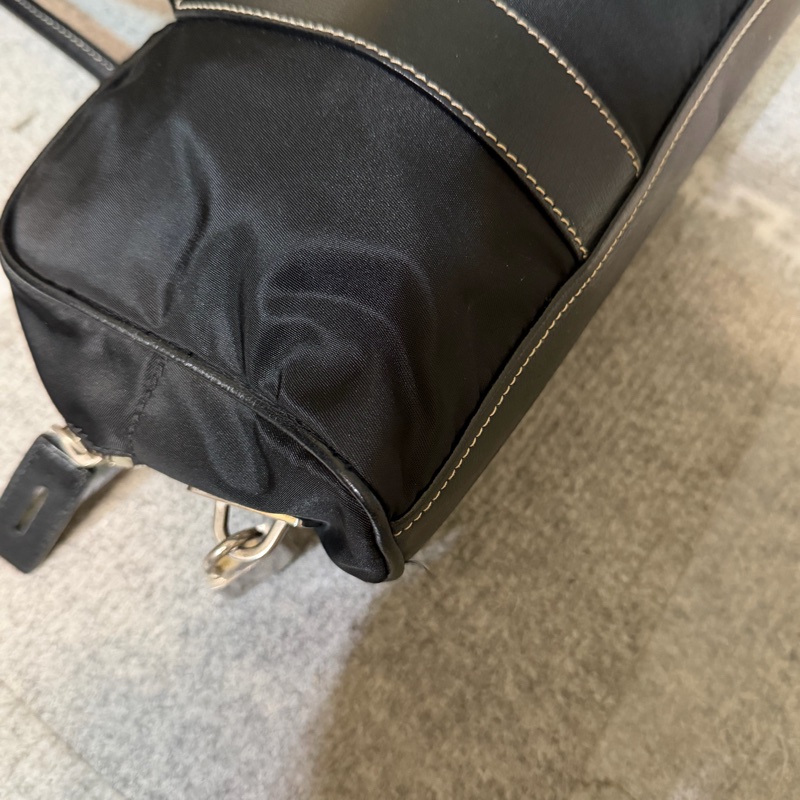 🏷Prada保齡球包-19