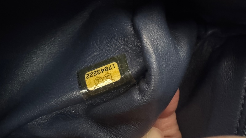 香奈兒CHANEL BOY 25cm牛仔單寧黃金中號尺寸菱格紋復古銀釦斜背包-6