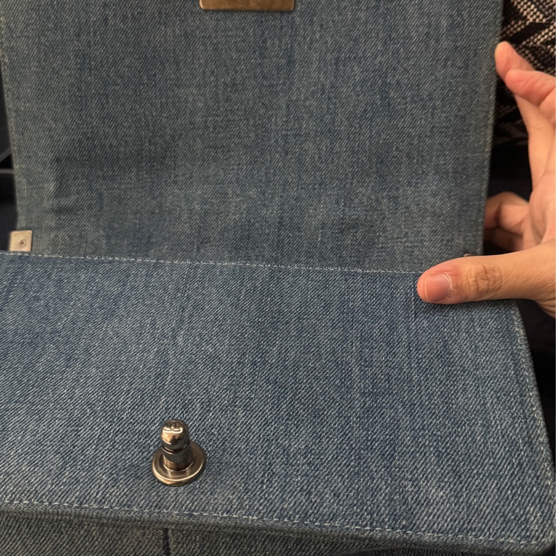 香奈兒CHANEL BOY 25cm牛仔單寧黃金中號尺寸菱格紋復古銀釦斜背包-8