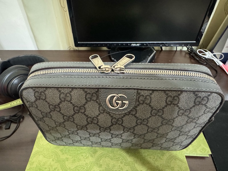 Gucci 斜背包-1