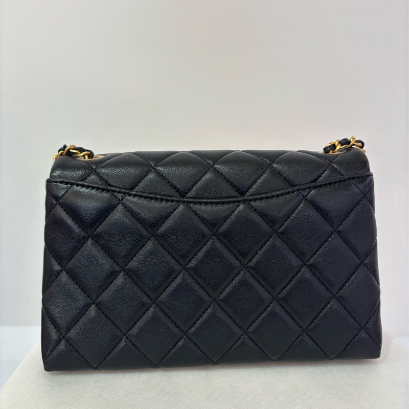 Chanel黑羊皮仿舊金鏈hobo肩背包-2