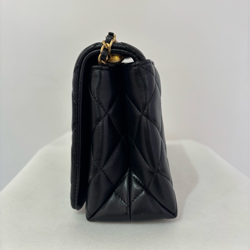 Chanel黑羊皮仿舊金鏈hobo肩背包-4