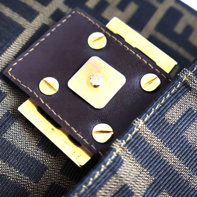 金鐸精品~2497 FENDI 芬迪 26325 Zucca Mamma Baguette菸草棕色FF緹花布金釦法棍肩背包-8