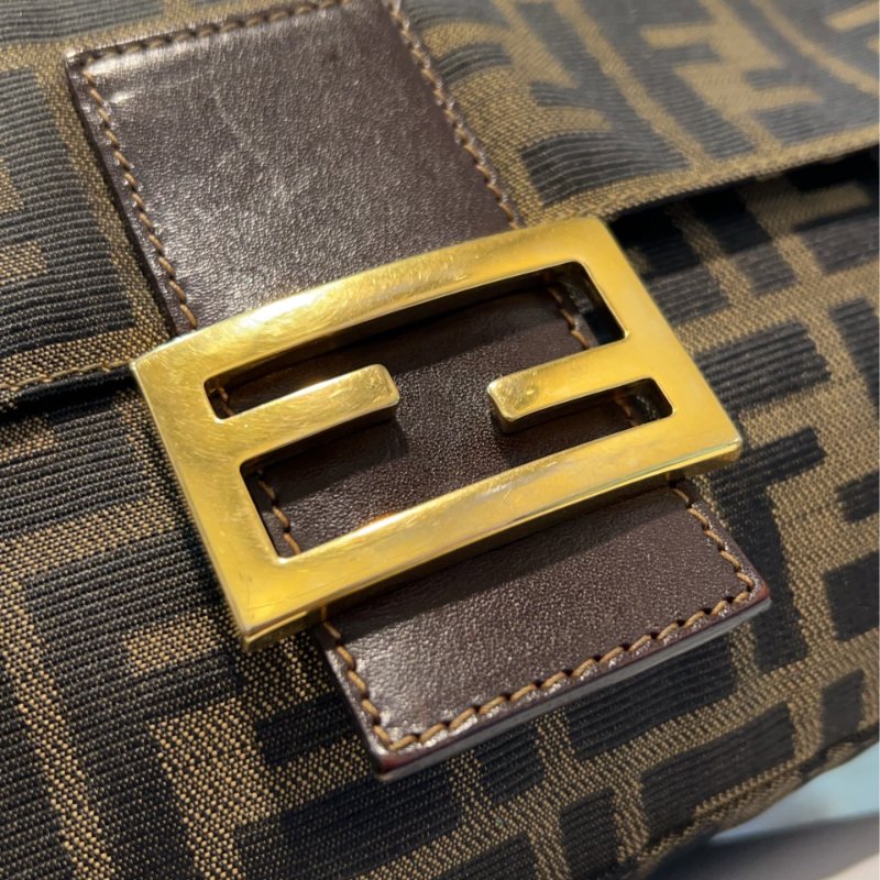 金鐸精品~2497 FENDI 芬迪 26325 Zucca Mamma Baguette菸草棕色FF緹花布金釦法棍肩背包-11